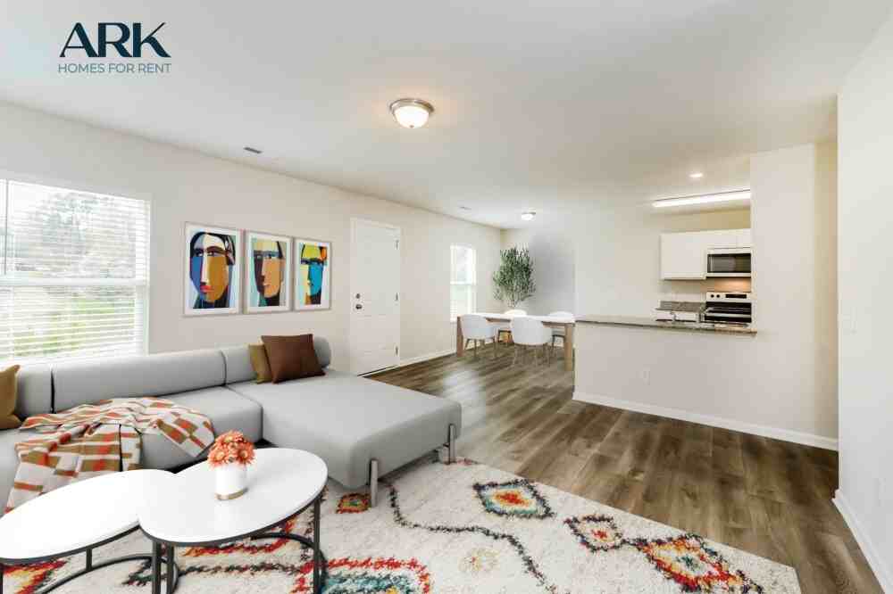 4306 Shadi Green Ln - Photo 3 of 17