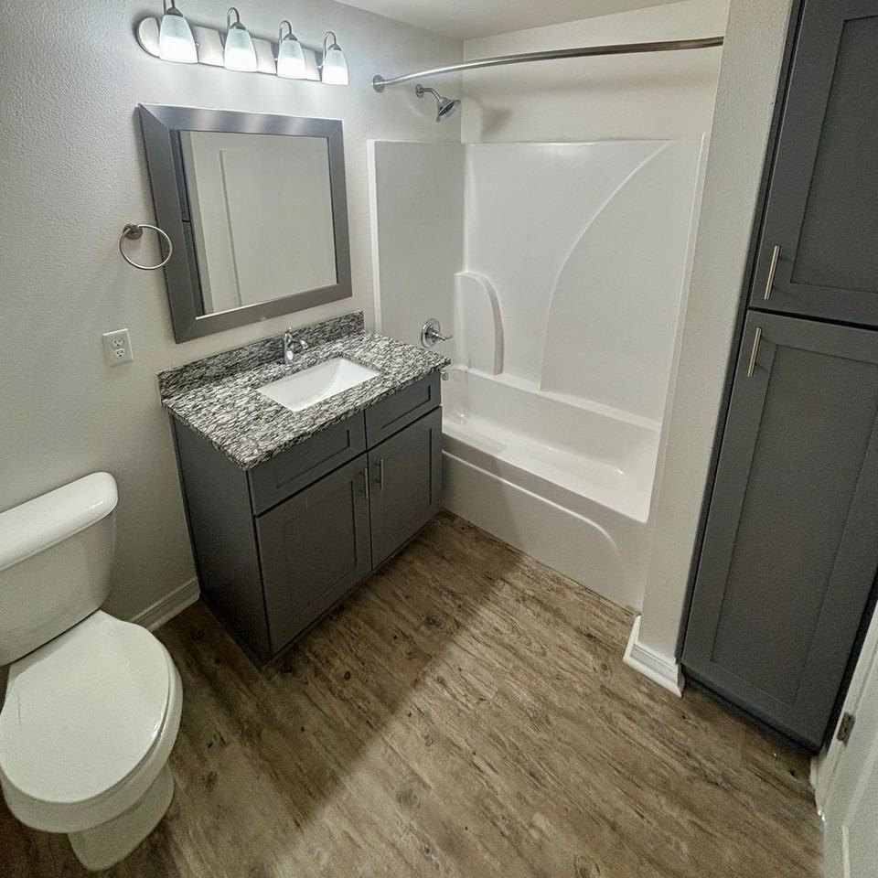 Renaissance Pointe - Photo 6 of 13