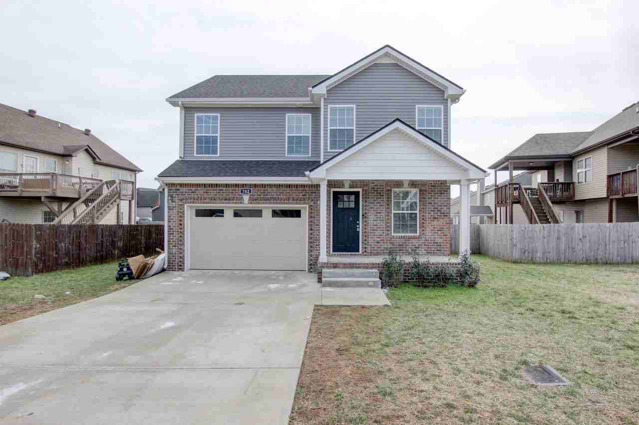 702 Ellie Nat Dr - Photo 3 of 50