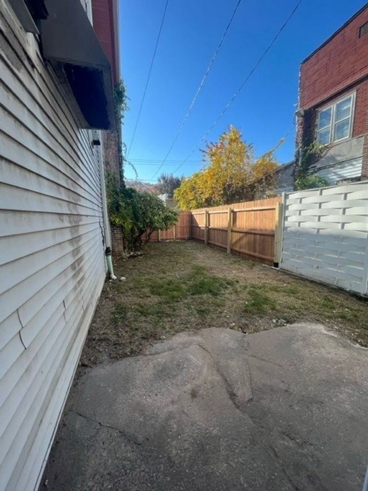 40 E Ridge St - Photo 6 of 10