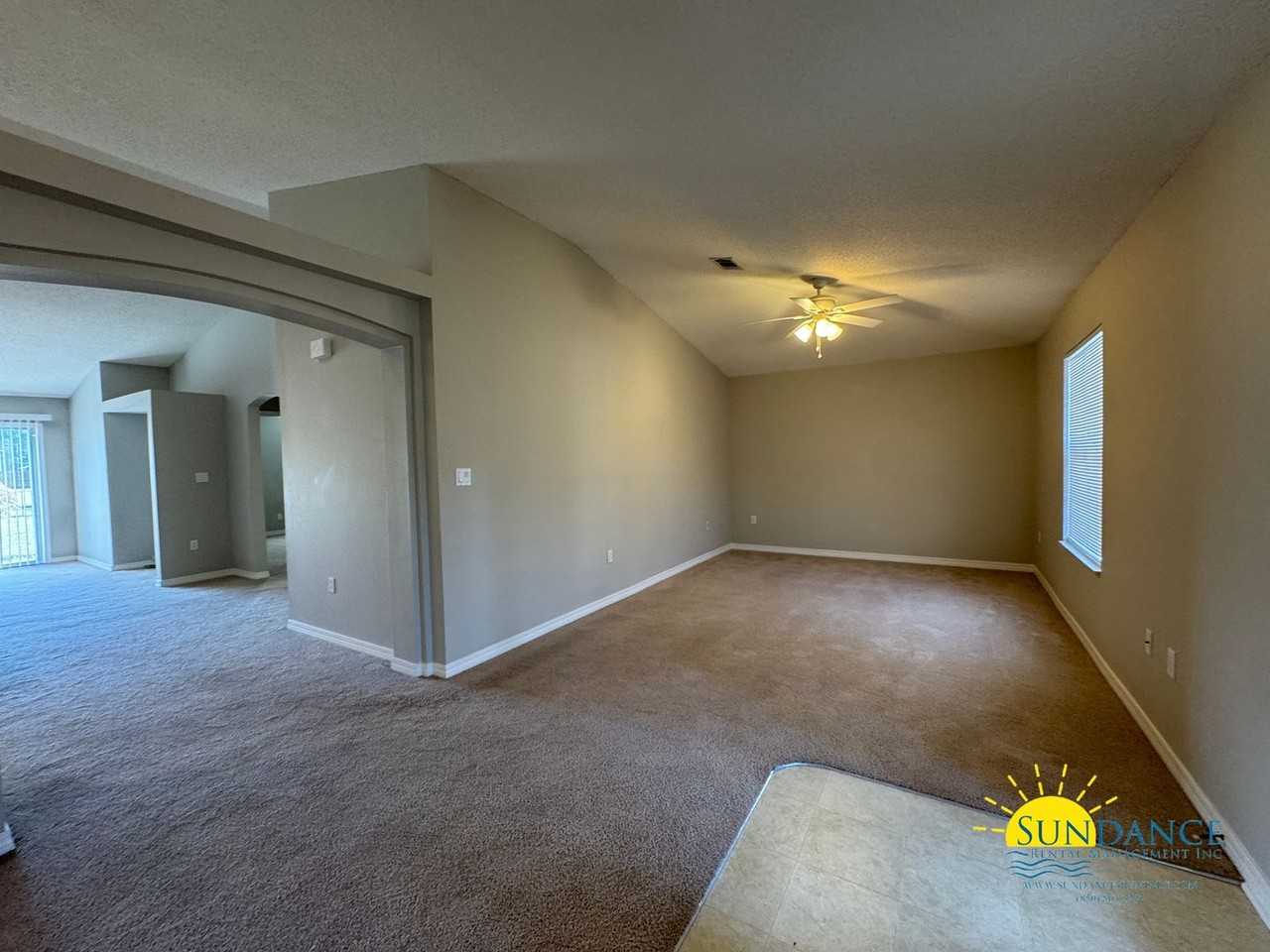 6613 Indian St - Photo 3 of 31