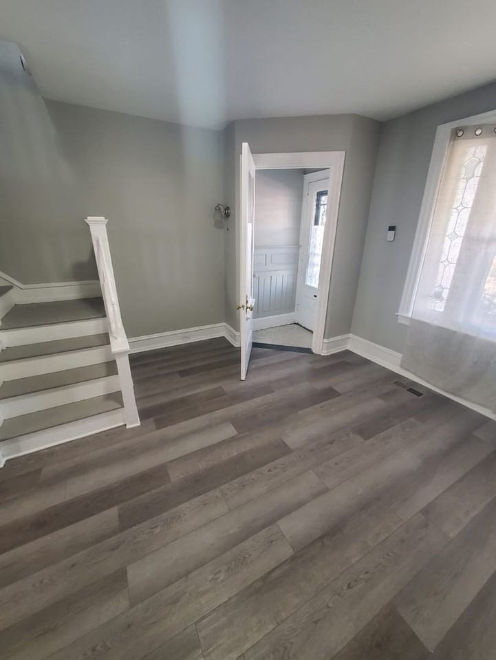 5642 Larchwood Ave - Photo 4 of 19