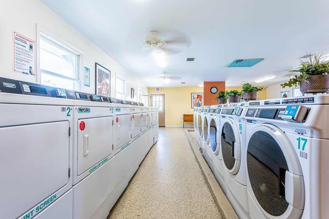 Stevens Manor Apartments - Photo 6 of 24