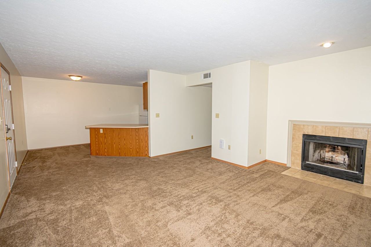 3004 Clearwater - Photo 2 of 17