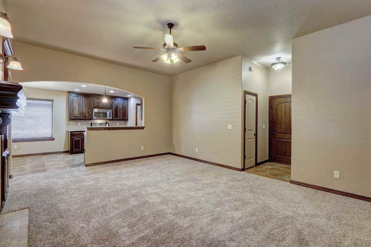 1509 Ginger Ave - Photo 5 of 39