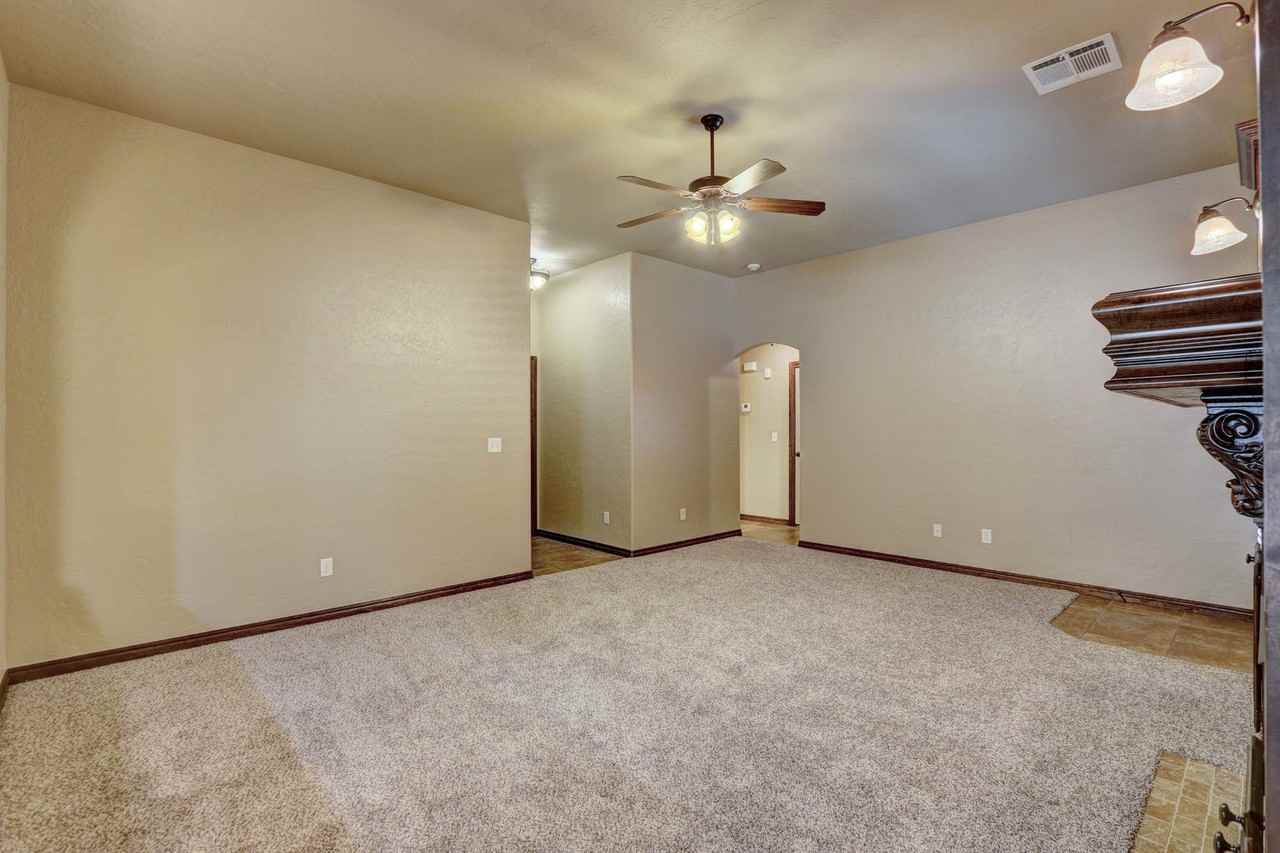 1509 Ginger Ave - Photo 6 of 39