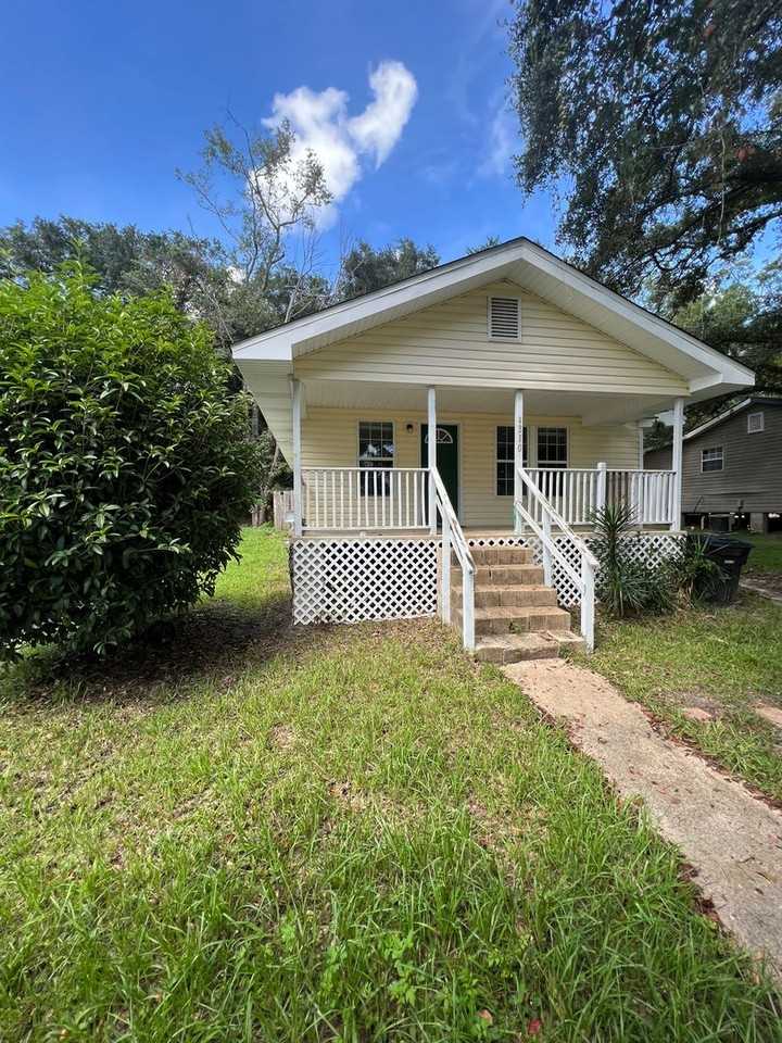 1310 Idaho Street - Photo 2 of 9