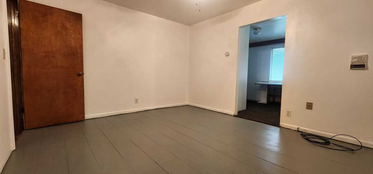 4760 Se 30th Ct - Photo 7 of 18