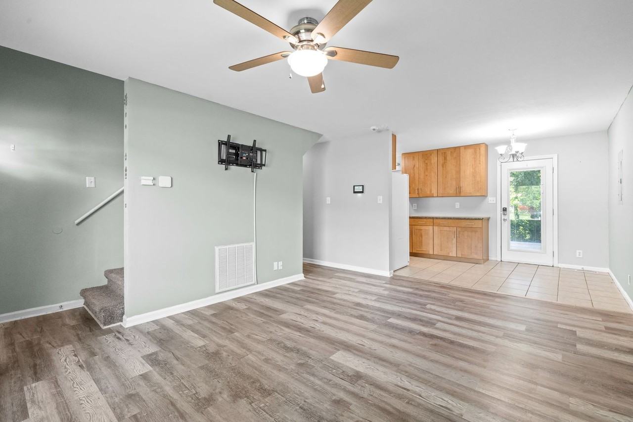 573 Kathryn Ct - Photo 6 of 24