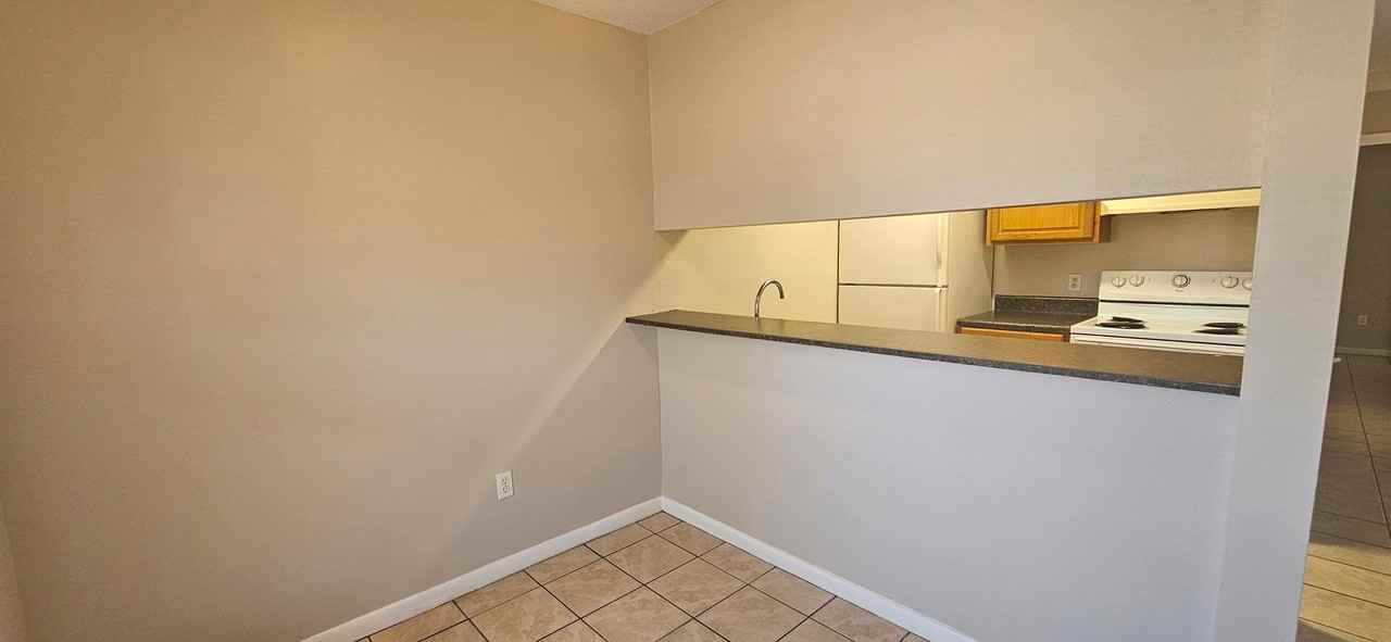 339 S Osceola St - Photo 3 of 9
