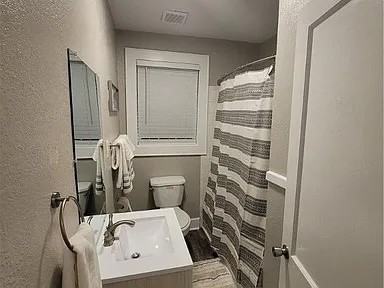 111 Oleander Ave #NA - Photo 2 of 14