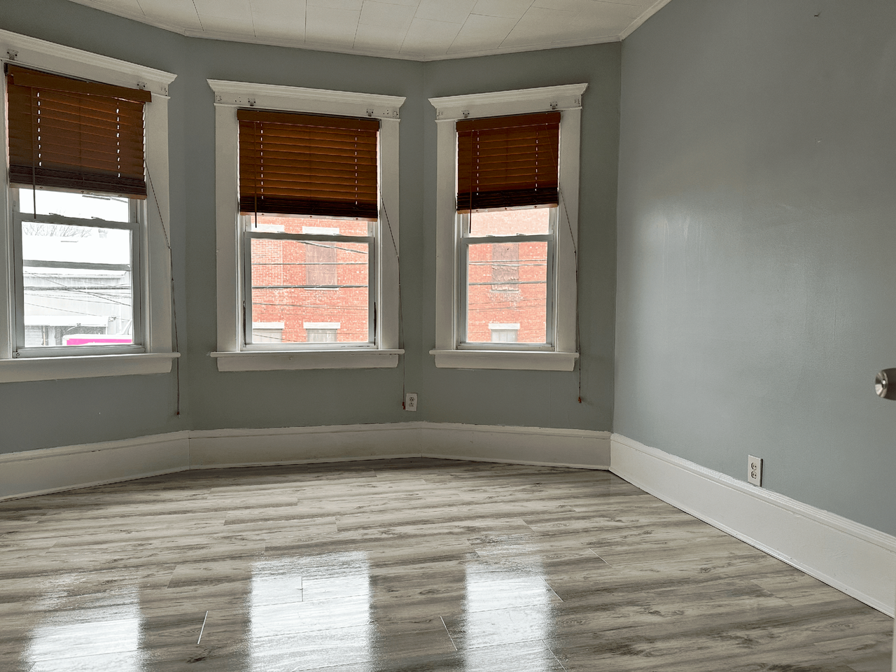 333 Neville St #2 - Photo 3 of 7