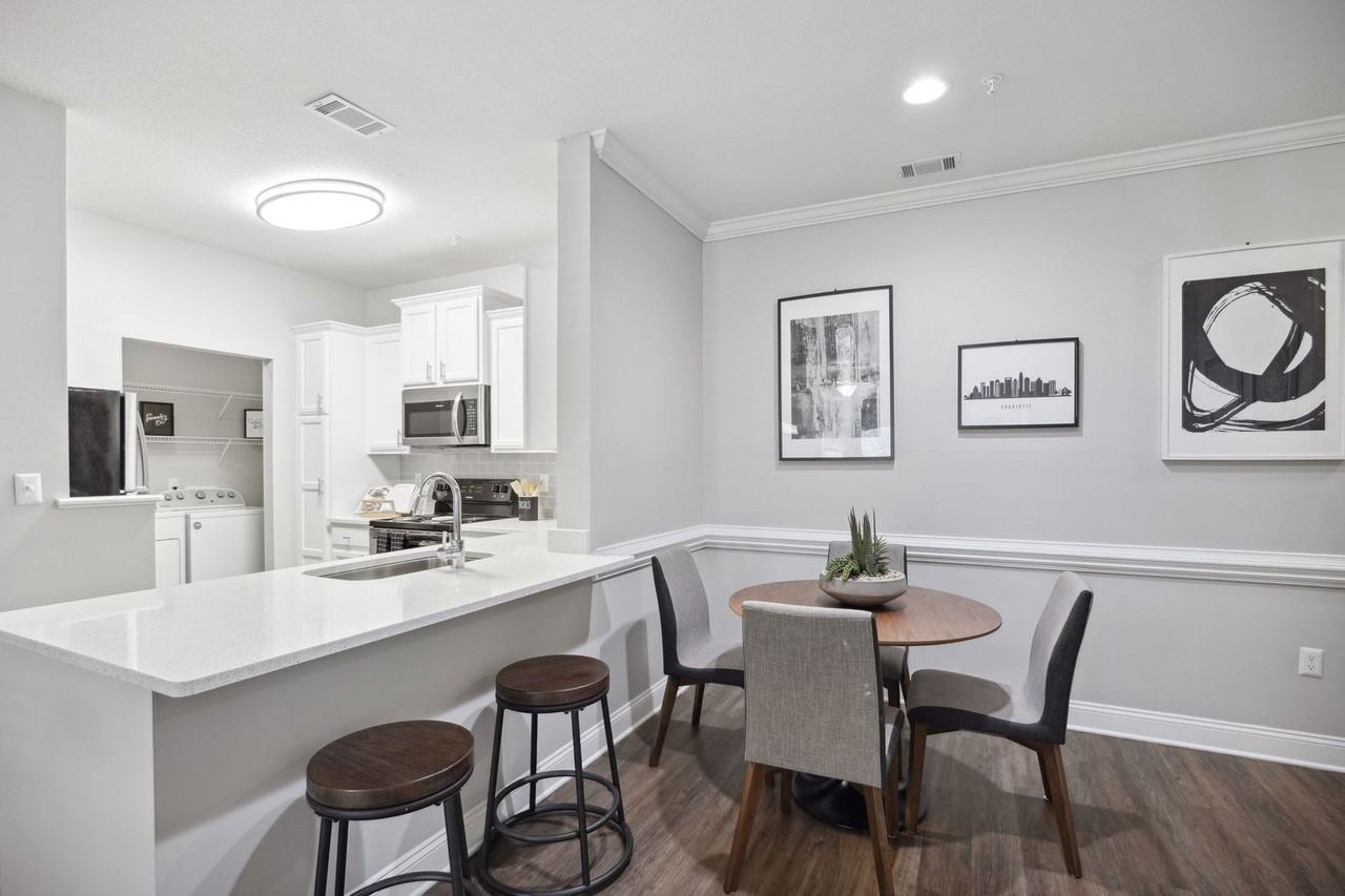 Enclave at Rivergate - Photo 4 of 50