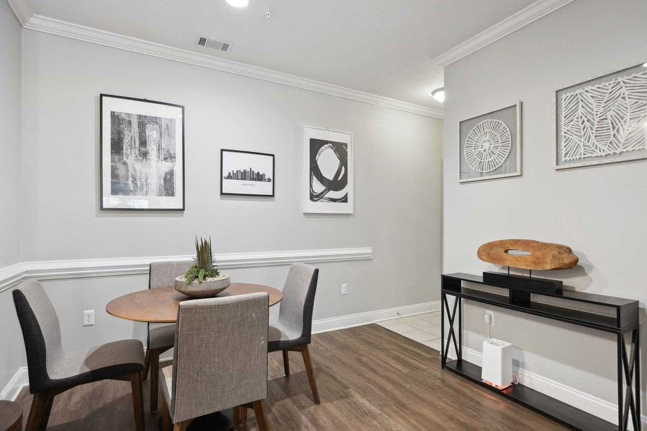 Enclave at Rivergate - Photo 5 of 50