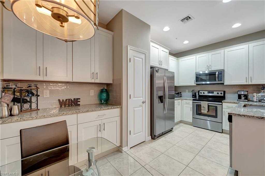 1443 Santiago Cir #2202 - Photo 6 of 33