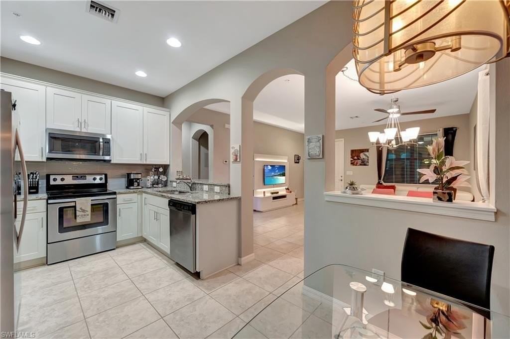 1443 Santiago Cir #2202 - Photo 5 of 33