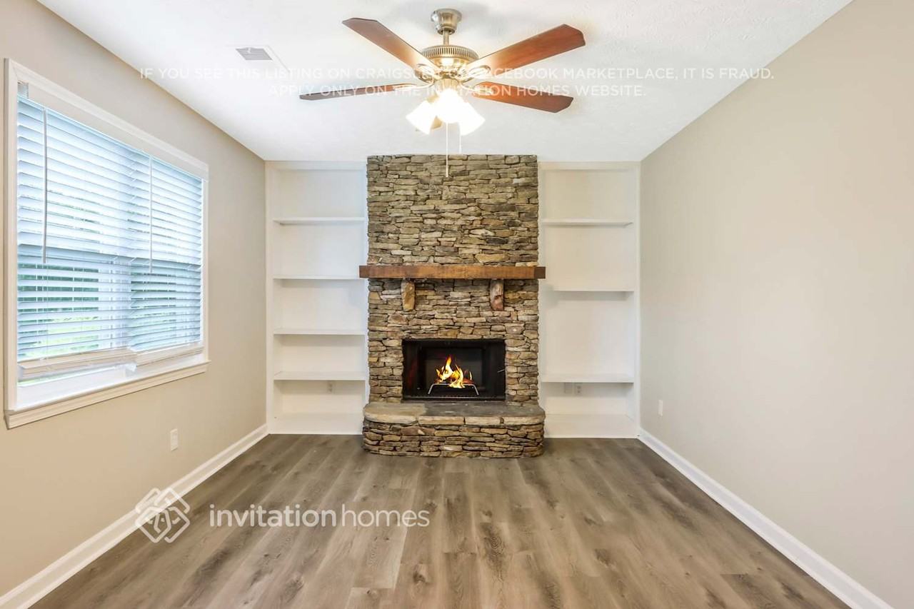 185 Fox Meadow Dr - Photo 5 of 19
