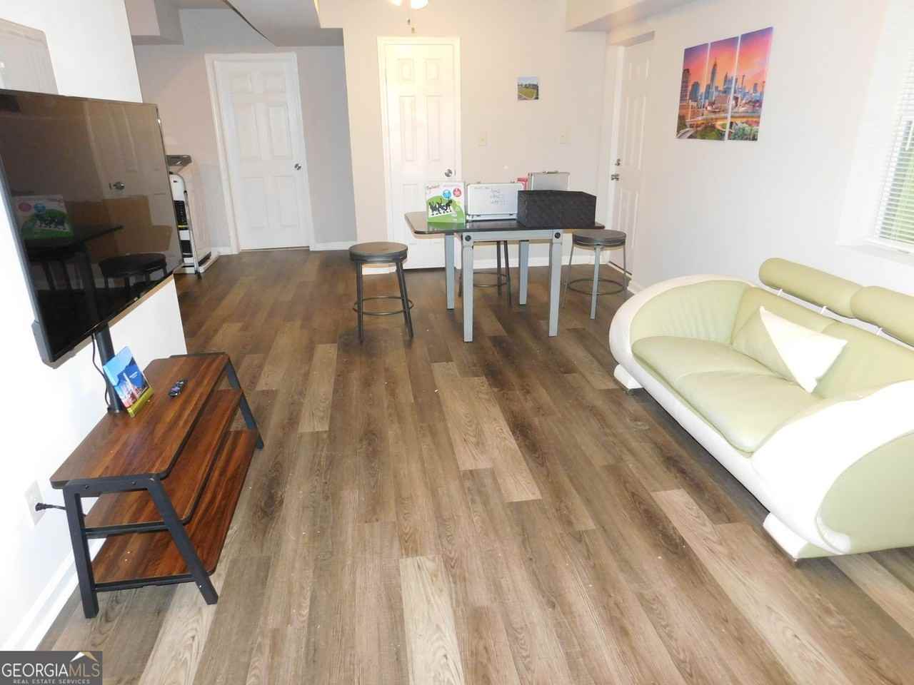 507 Pineridge Dr - Photo 7 of 14