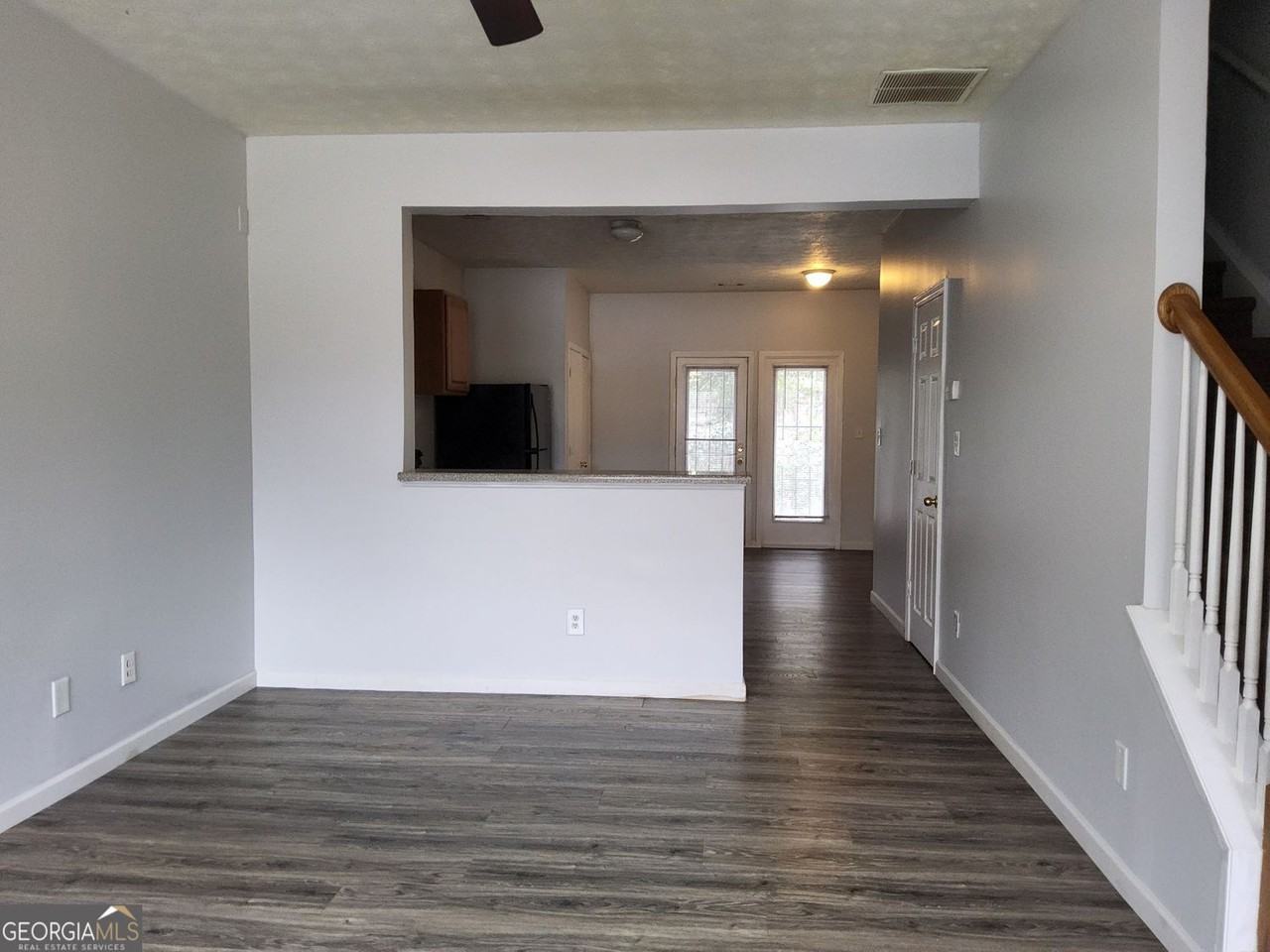 4694 Ernest Dr - Photo 7 of 23