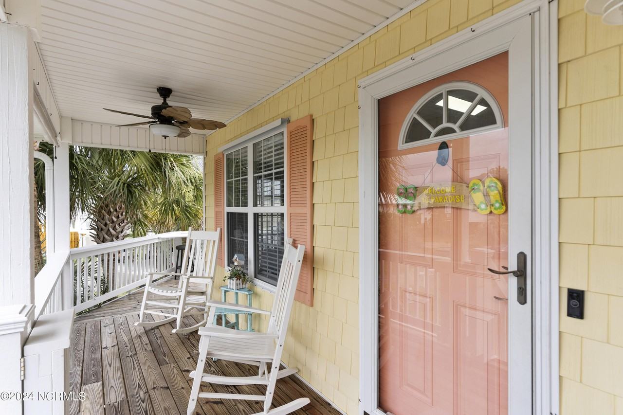 116 Palm Breeze Dr - Photo 3 of 35