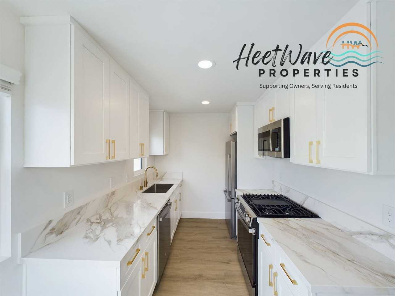 913 25th St #D - Photo 5 of 23