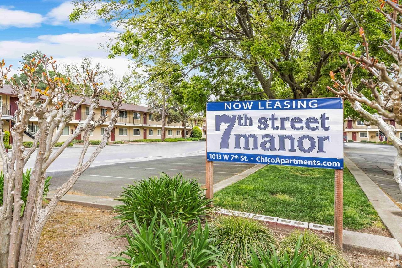 7th Street Manor - Photo 5 of 37