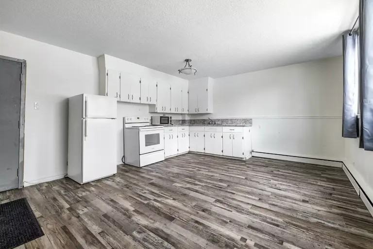 1424 College Ave #3 - Photo 3 of 10