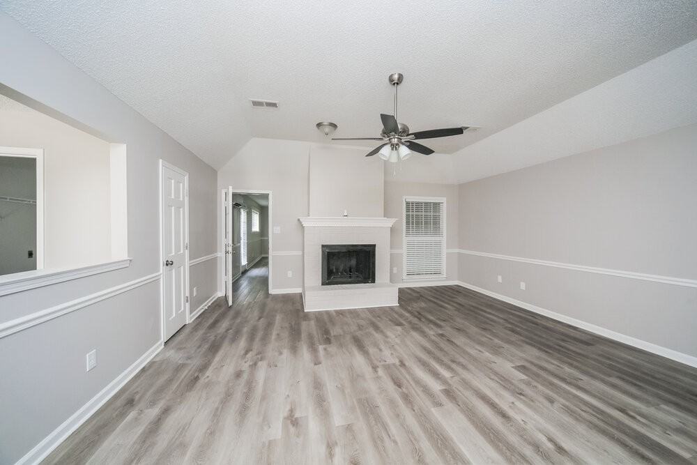 5036 Brooksbank Cv S - Photo 4 of 17