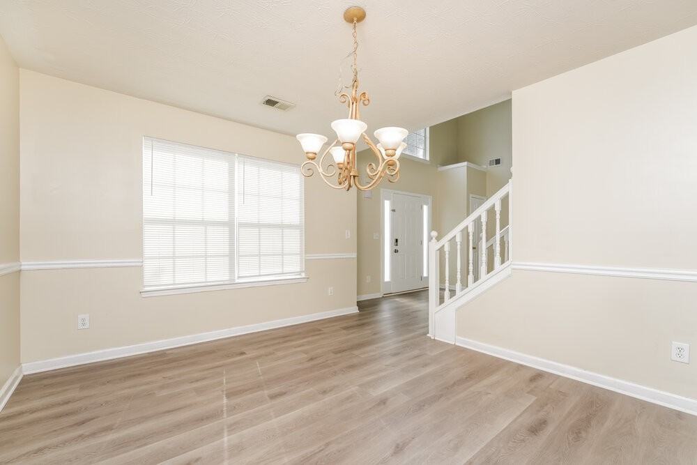 260 Greenway Dr - Photo 6 of 17