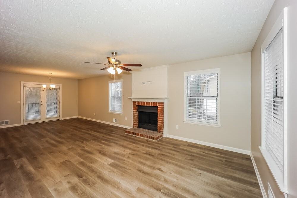 15 Valley Brook Dr - Photo 5 of 17