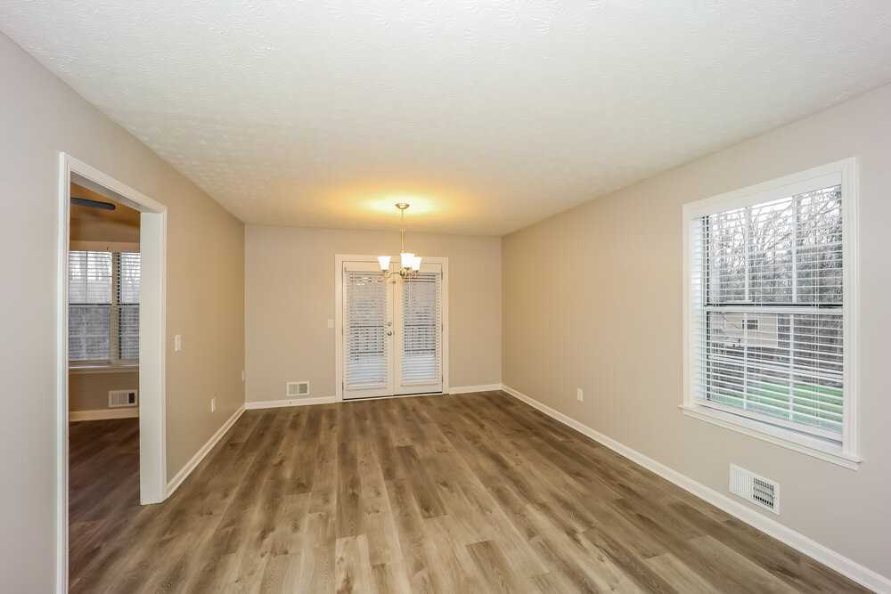 15 Valley Brook Dr - Photo 6 of 17