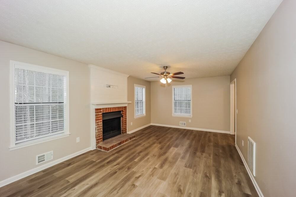 15 Valley Brook Dr - Photo 7 of 17