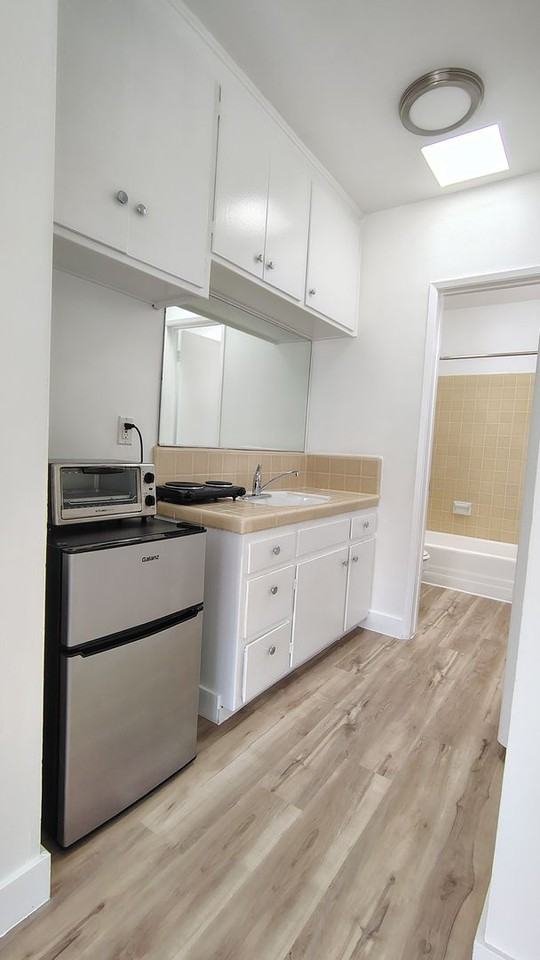 12545 Pacific Ave - Photo 4 of 17