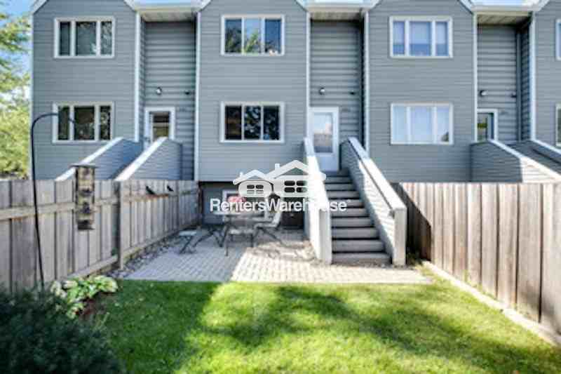 882 Hunt Pl - Photo 2 of 18