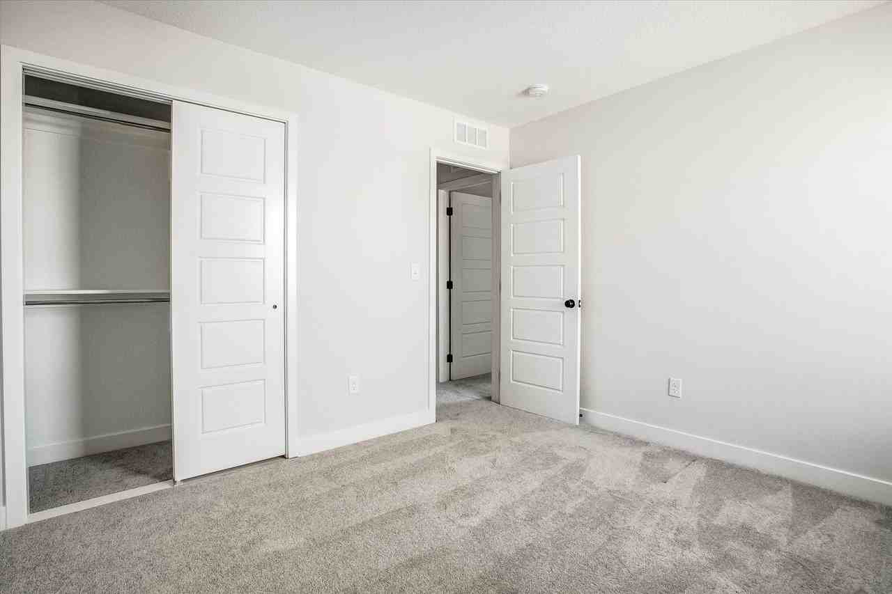 3744 Southwest Maryville Place - Photo 3 of 29