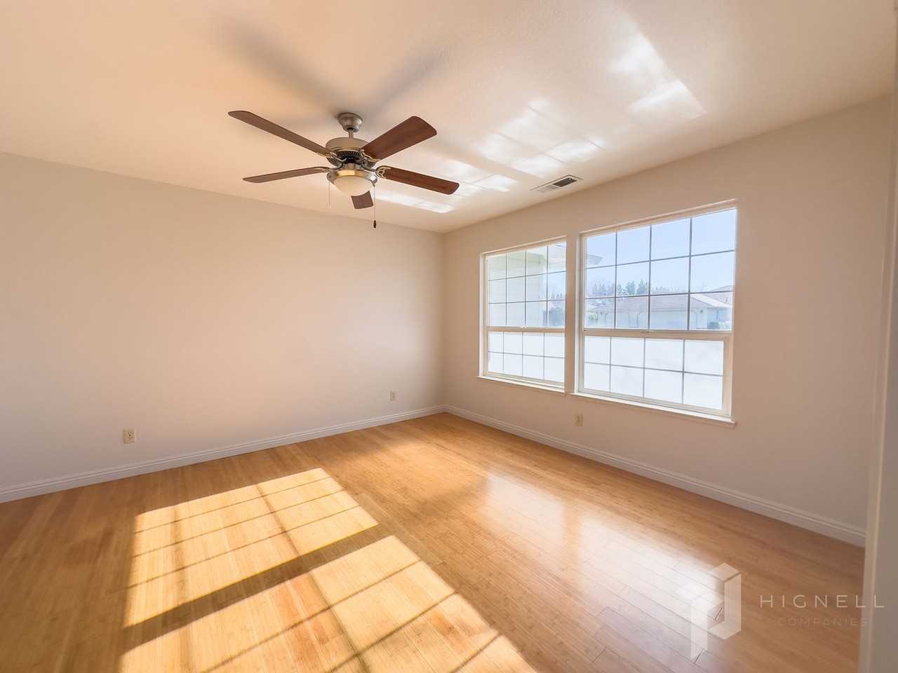 3222 Calistoga Dr - Photo 6 of 30