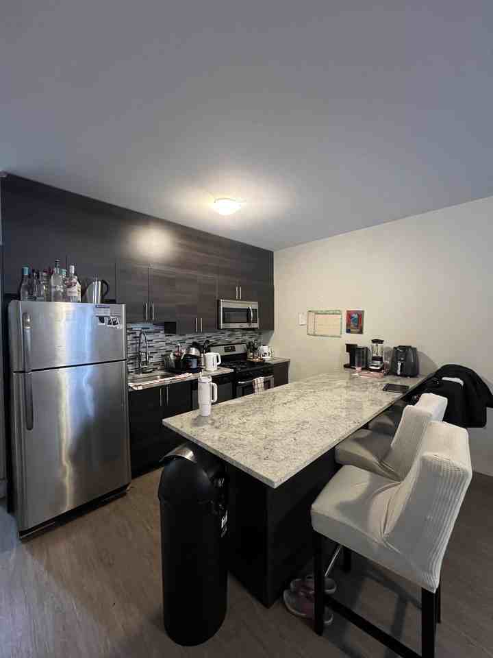 185 Henderson Avenue - 1 - Photo 2 of 13