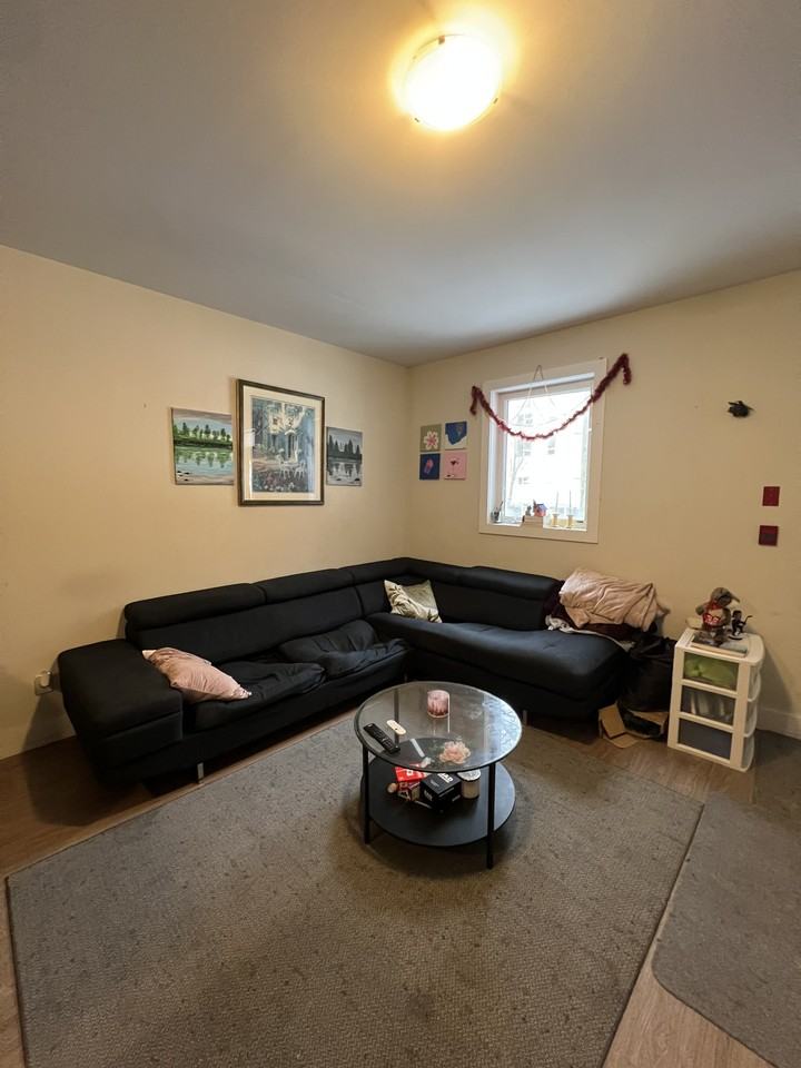 185 Henderson Avenue - 1 - Photo 3 of 13