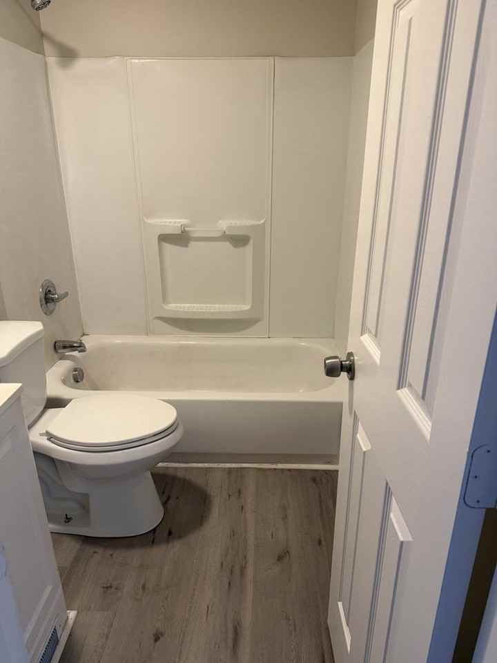 4401 Hovis Rd #6 - Photo 2 of 16