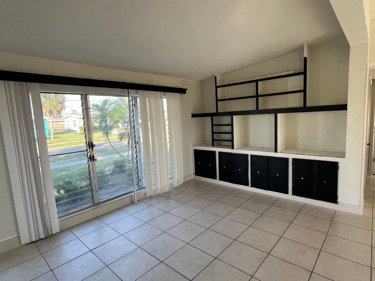 21179 Meehan Ave - Photo 6 of 11