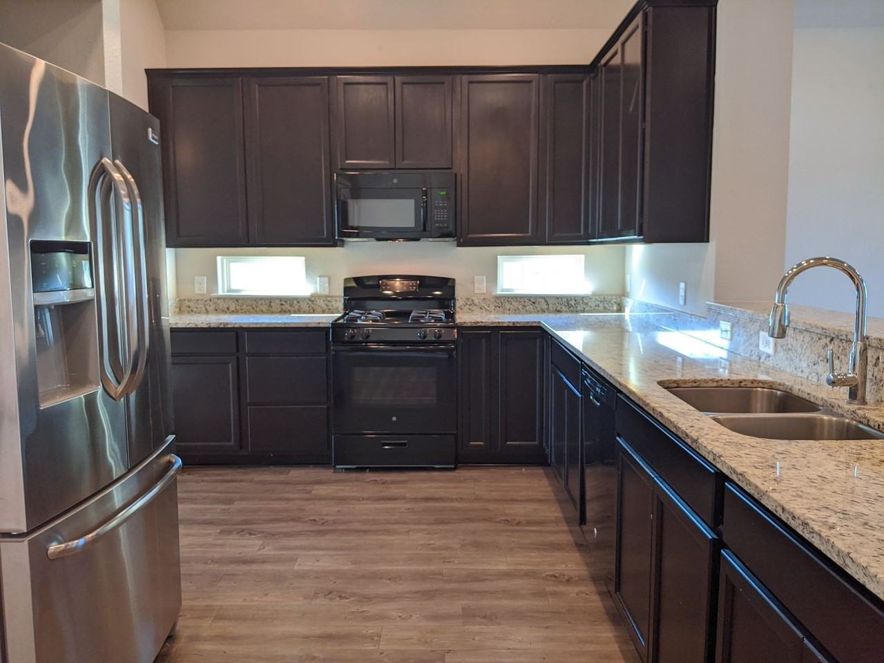 2035 Sorrento Ct - Photo 5 of 29