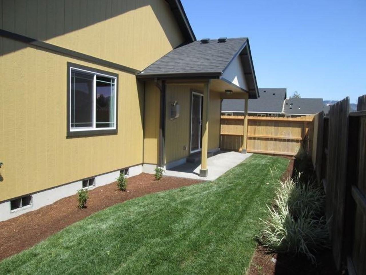 2867 Sw Shimmer Ln - Photo 2 of 14