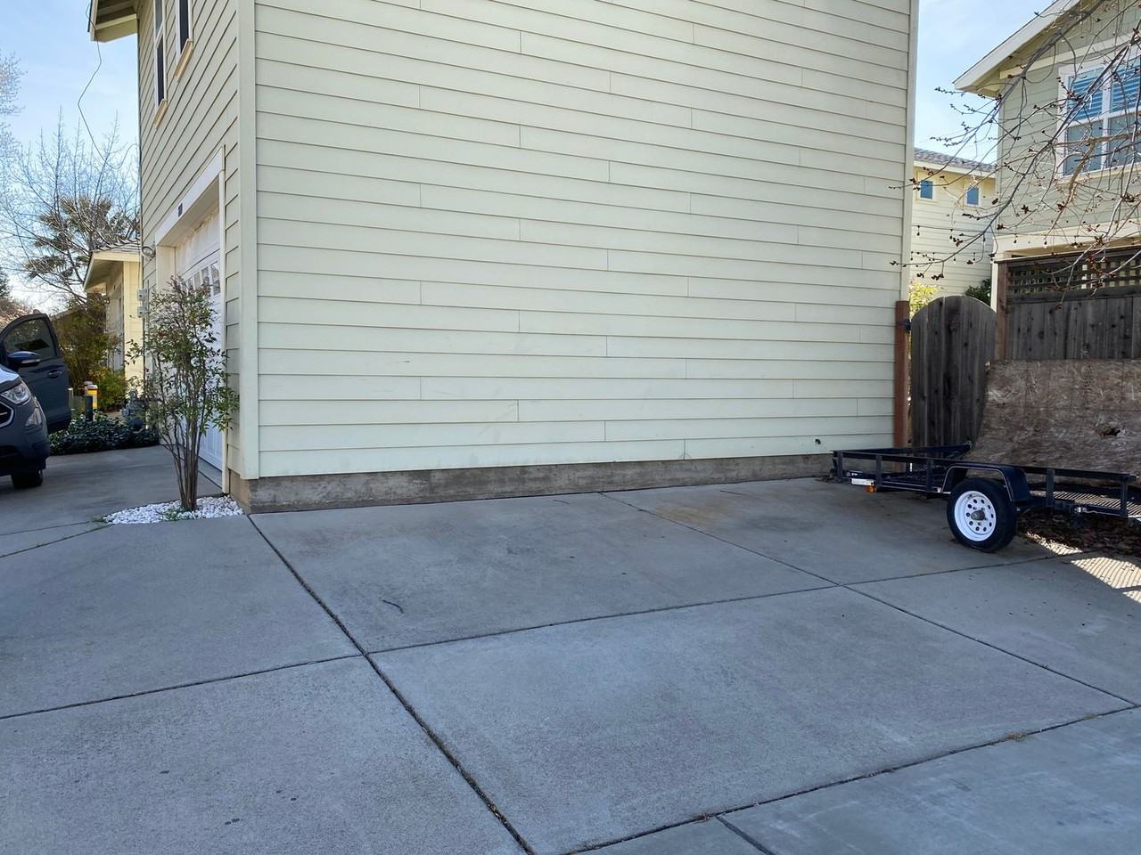 2610 E 20th St - Photo 5 of 8