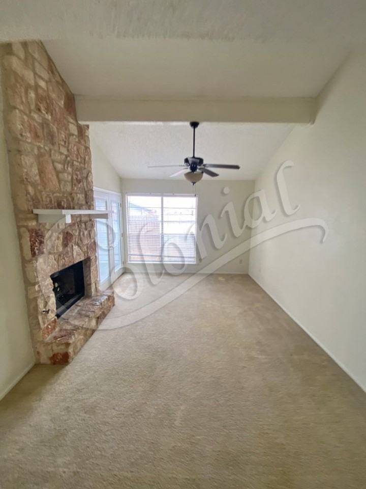 1202 Royal Crest Dr - Photo 3 of 9