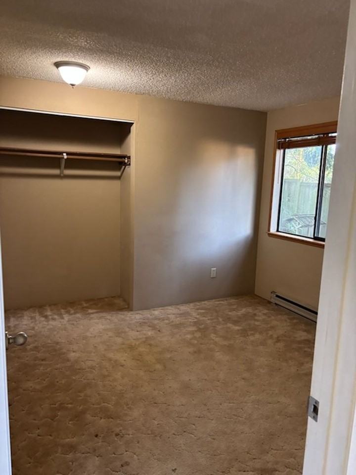 1339 Scenic Ave - Photo 7 of 16