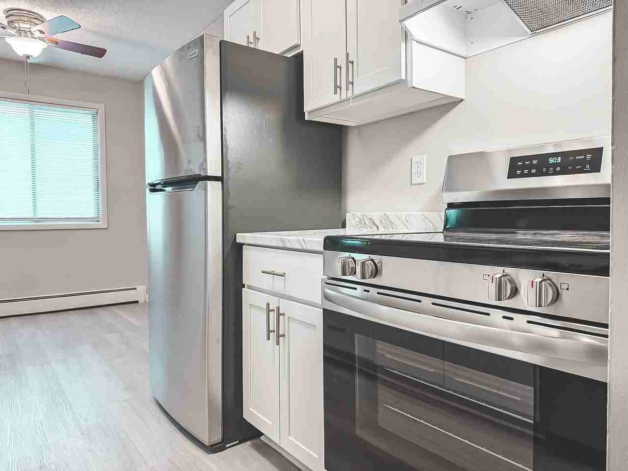 The Groves Apartments - Photo 3 of 50