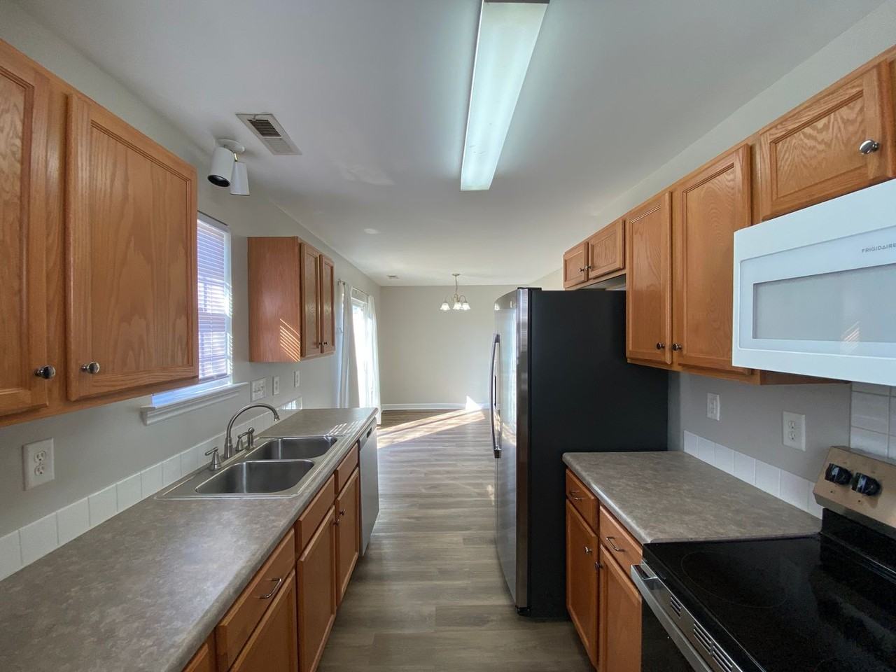 1990 Tea Berry Ct - Photo 3 of 18