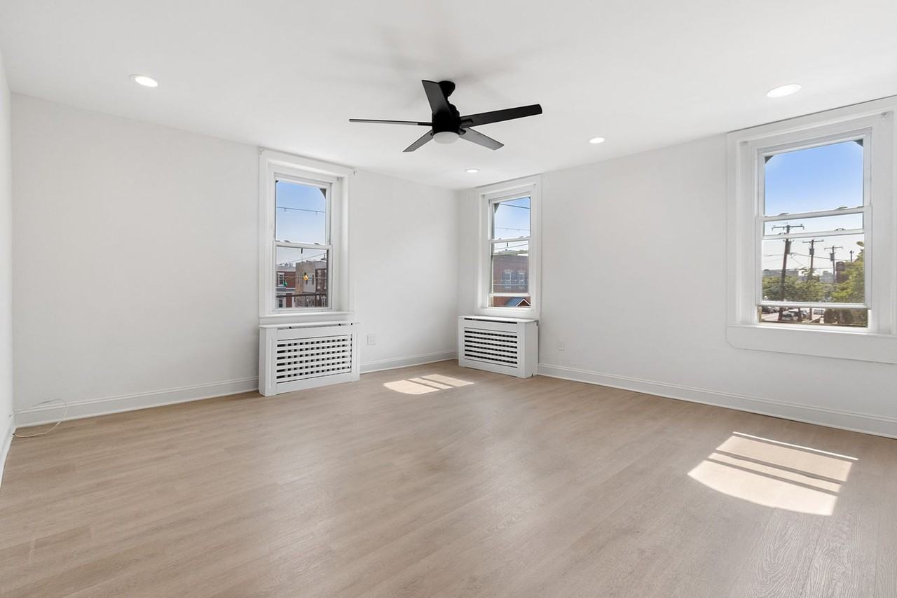 2300 S 3rd St - Photo 3 of 24