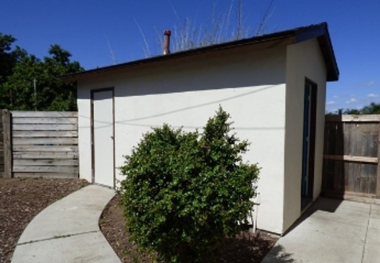 161 W. Los Angeles - Photo 7 of 9