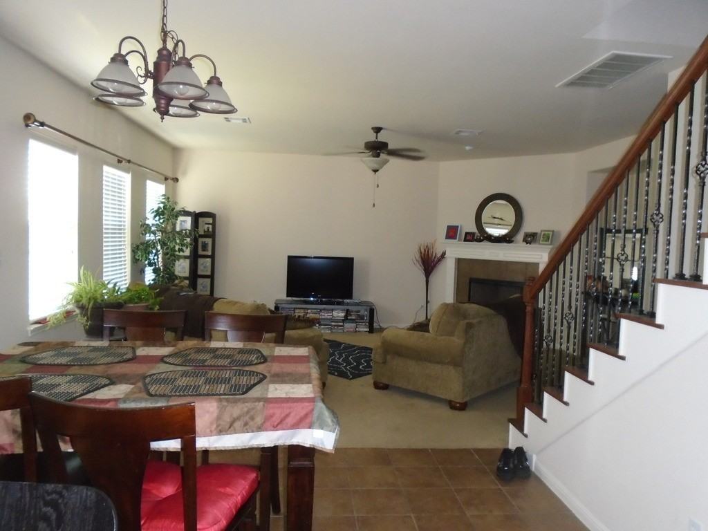 2124 Callingwood Dr - Photo 6 of 10